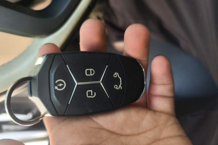 Used Lynk & Co 02 2018 1.5T DCT Two-Wheel Drive Zhaoban China V Standard Vehicle Key