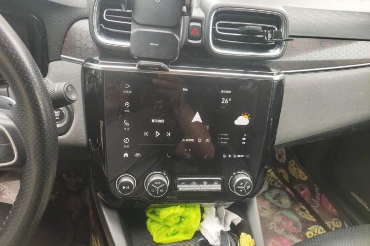 Used Lynk & Co 02 2018 1.5T DCT Two-Wheel Drive Pro Version China V Emission Standard Audio And AC Panel