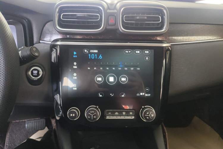 Used Lynk & Co 02 2018 1.5T DCT Two-Wheel Drive Sporty Version China V Standard Audio And AC Panel
