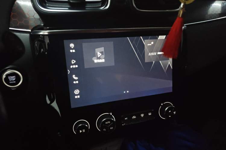 Used Lynk & Co 02 2018 1.5T DCT Two-Wheel Drive Pro Version China V Emission Standard Audio And AC Panel