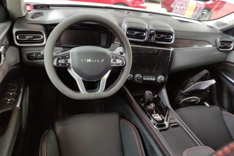Used Lynk & Co 02 2018 1.5T DCT Two-Wheel Drive Pro Version China V Emission Standard Center Console
