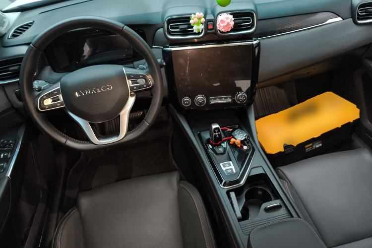 Used Lynk & Co 02 2018 1.5T DCT Two-Wheel Drive Pro Version China V Emission Standard Center Console