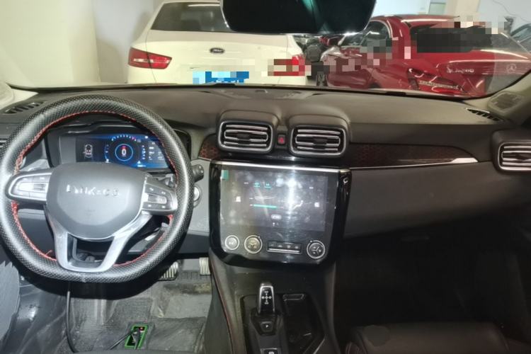 Used Lynk & Co 02 2018 1.5T DCT Two-Wheel Drive Pro Version China V Emission Standard Center Console