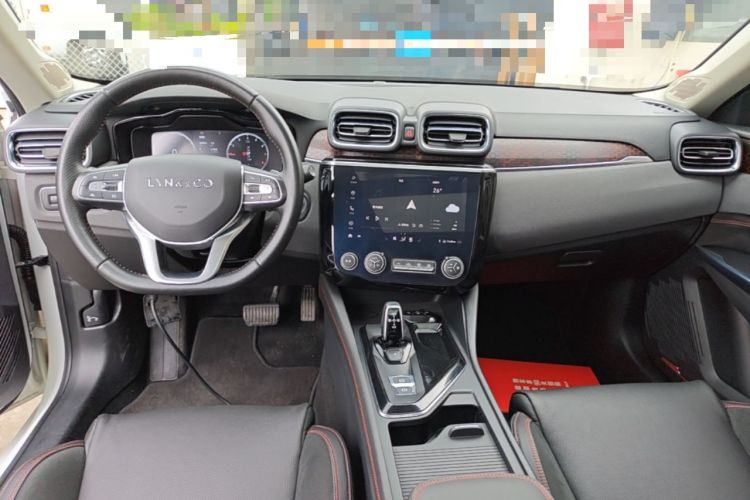Used Lynk & Co 02 2018 1.5T DCT Two-Wheel Drive Pro Version China V Emission Standard Center Console