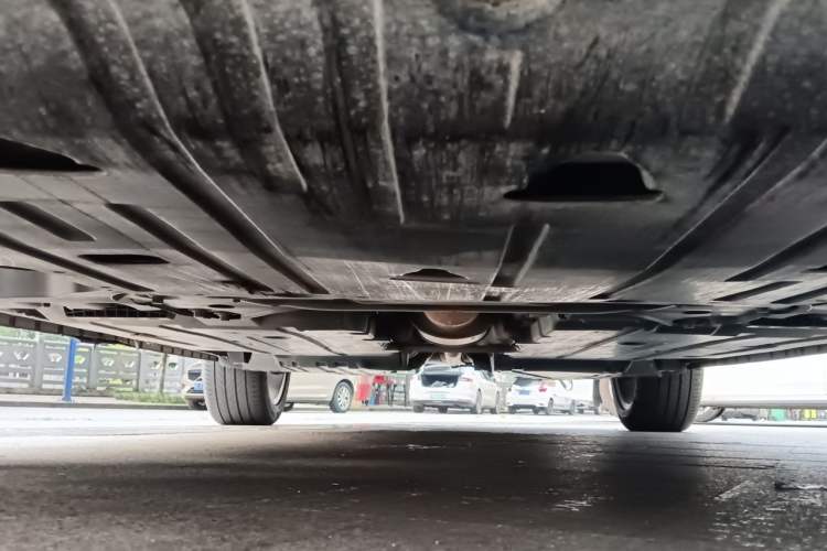 Used Lynk & Co 02 2018 1.5T DCT Two-Wheel Drive Pro Version China V Emission Standard Chassis Front