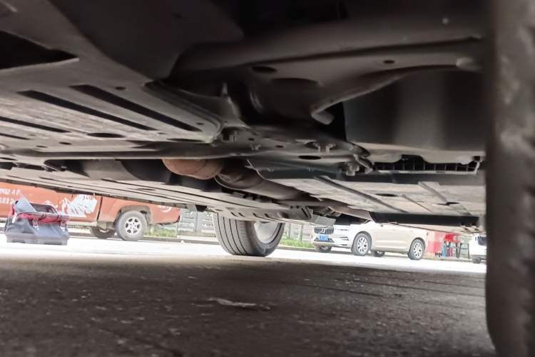 Used Lynk & Co 02 2018 1.5T DCT Two-Wheel Drive Pro Version China V Emission Standard Chassis Front Left