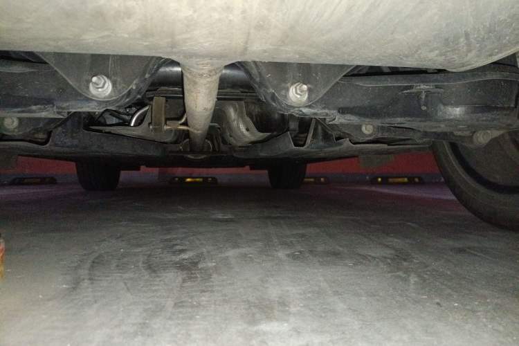 Used Lynk & Co 02 2018 1.5T DCT Two-Wheel Drive Pro Version China V Emission Standard Chassis Rear