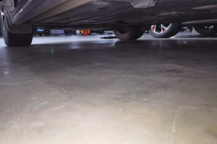 Used Lynk & Co 02 2018 1.5T DCT Two-Wheel Drive Pro Version China V Emission Standard Chassis Rear Left