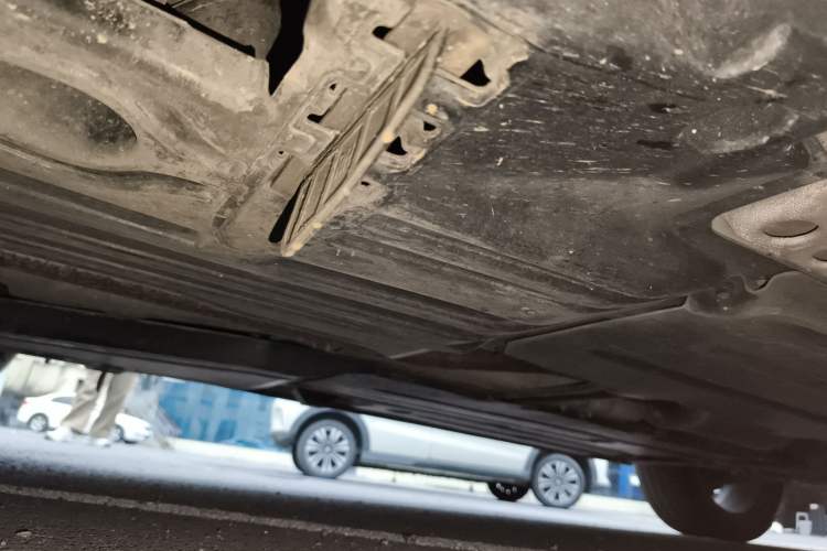 Used Lynk & Co 02 2018 1.5T DCT Two-Wheel Drive Pro Version China V Emission Standard Chassis Rear Right