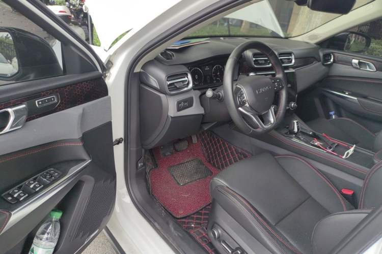 Used Lynk & Co 02 2018 1.5T DCT Two-Wheel Drive Pro Version China V Emission Standard Driver Seat