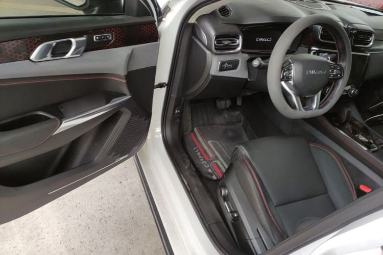 Used Lynk & Co 02 2018 1.5T DCT Two-Wheel Drive Pro Version China V Emission Standard Driver Seat