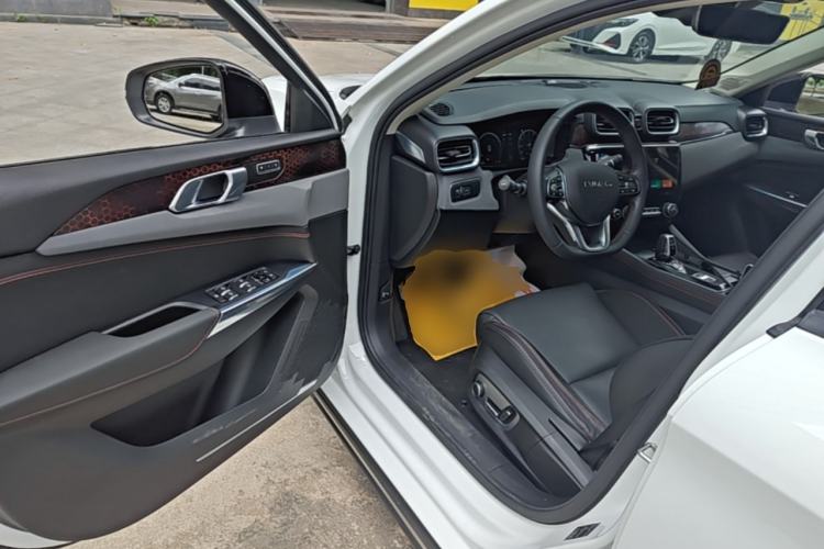 Used Lynk & Co 02 2018 1.5T DCT Two-Wheel Drive Pro Version China V Emission Standard Driver Seat