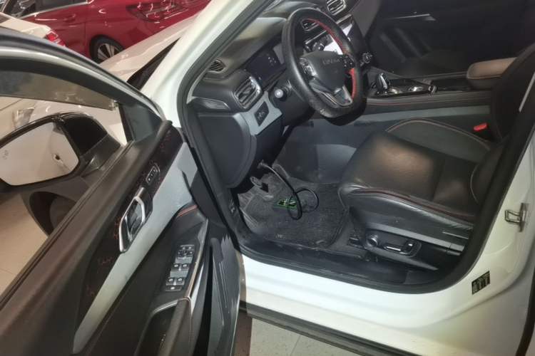 Used Lynk & Co 02 2018 1.5T DCT Two-Wheel Drive Pro Version China V Emission Standard Driver Seat