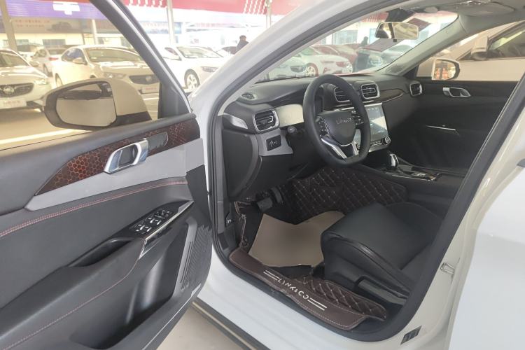 Used Lynk & Co 02 2018 1.5T DCT Two-Wheel Drive Sporty Version China V Standard Driver Seat