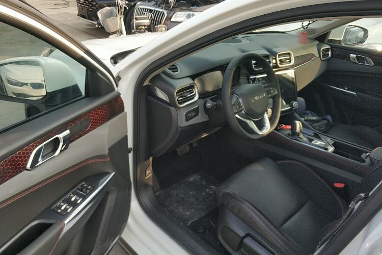 Used Lynk & Co 02 2018 1.5T DCT Two-Wheel Drive Sporty Version China V Standard Driver Seat