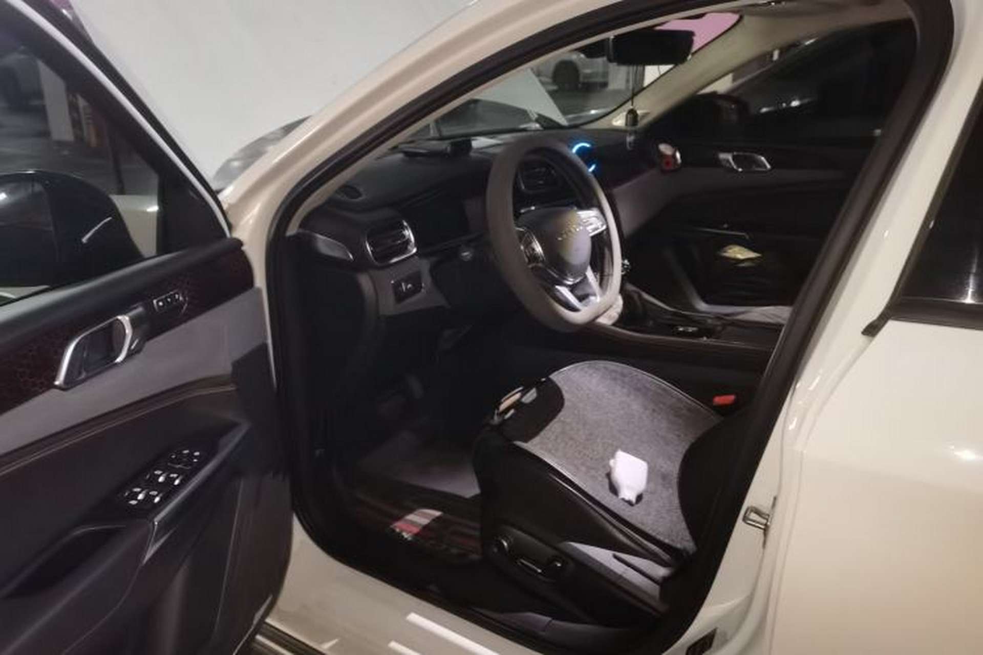 Used Lynk & Co 02 2018 1.5T DCT Two-Wheel Drive Pro Version China V Emission Standard Driver Seat