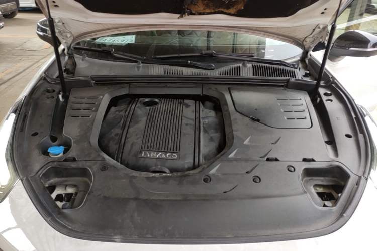 Used Lynk & Co 02 2018 1.5T DCT Two-Wheel Drive Pro Version China V Emission Standard Engine Bay