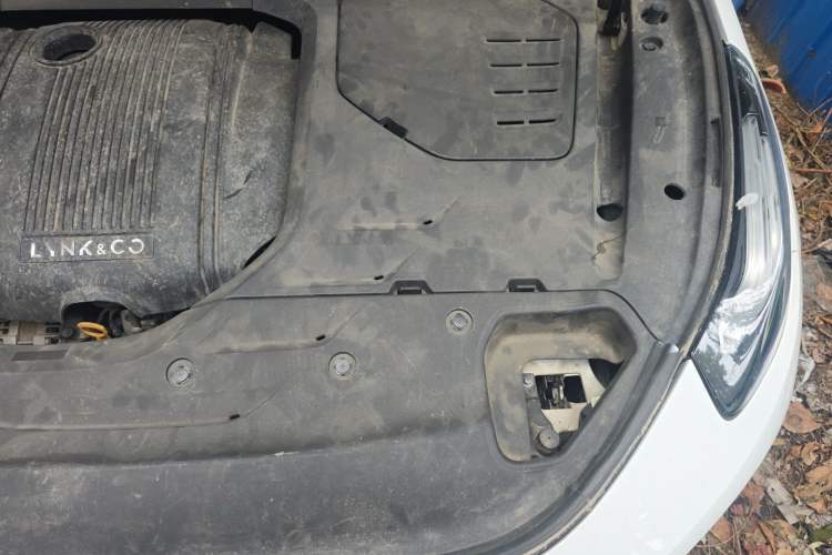 Used Lynk & Co 02 2018 1.5T DCT Two-Wheel Drive Pro Version China V Emission Standard Engine Bay Left