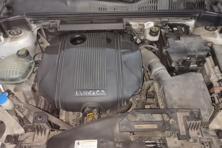 Used Lynk & Co 02 2018 1.5T DCT Two-Wheel Drive Pro Version China V Emission Standard Engine Bay