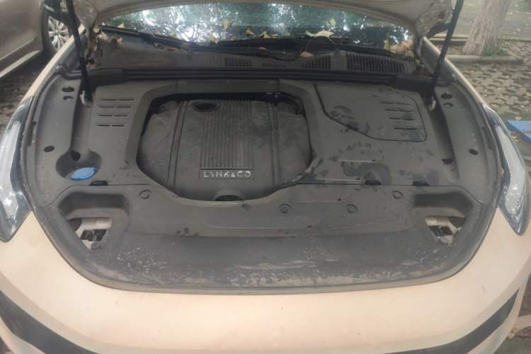 Used Lynk & Co 02 2018 1.5T DCT Two-Wheel Drive Pro Version China V Emission Standard Engine Bay