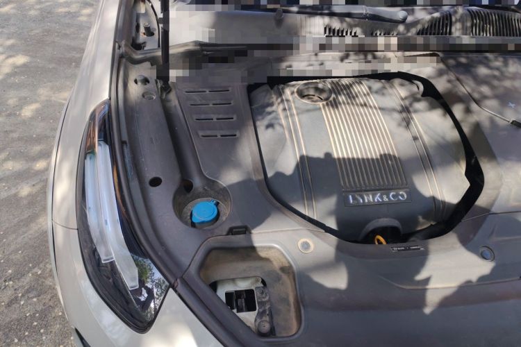 Used Lynk & Co 02 2018 1.5T DCT Two-Wheel Drive Pro Version China V Emission Standard Engine Bay Right