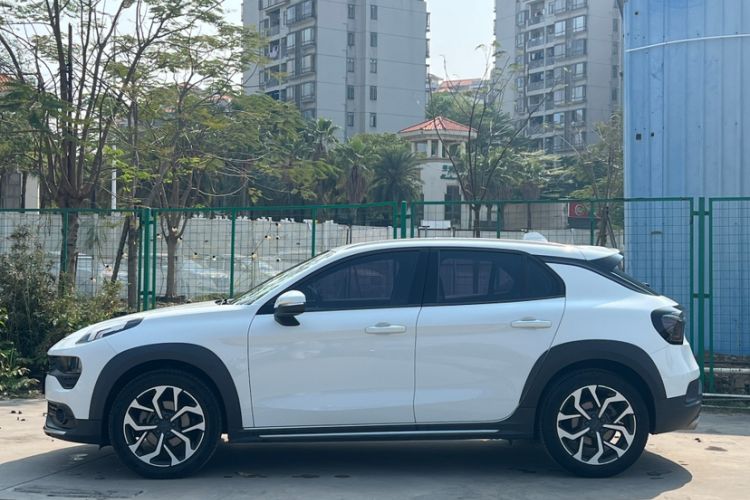 Used Lynk & Co 02 2018 1.5T DCT Two-Wheel Drive Sporty Version China V Standard Exterior 2