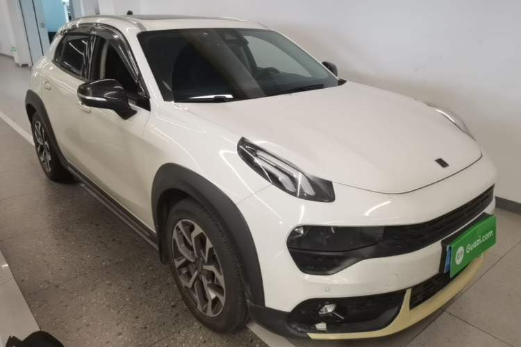 Used Lynk & Co 02 2018 1.5T DCT Two-Wheel Drive Pro Version China V Emission Standard Front Right 45 Deg