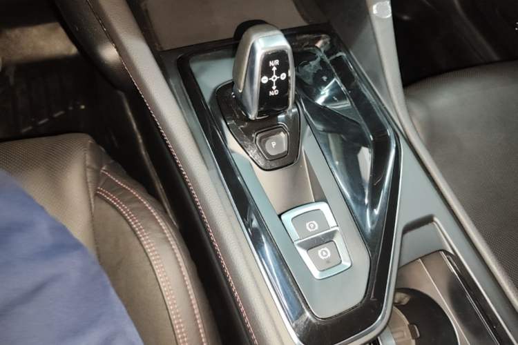 Used Lynk & Co 02 2018 1.5T DCT Two-Wheel Drive Sporty Version China V Standard Gear Lever