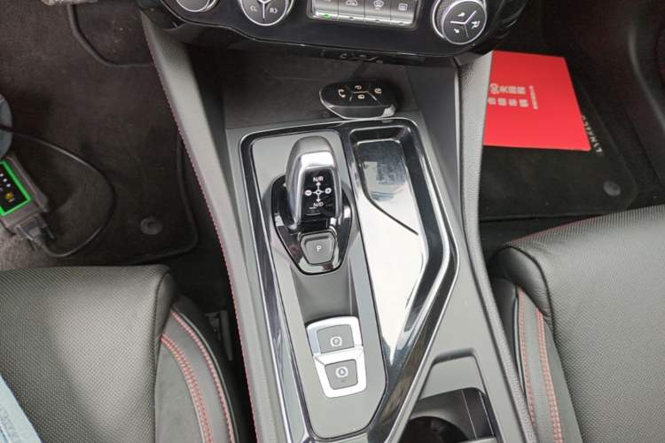 Used Lynk & Co 02 2018 1.5T DCT Two-Wheel Drive Pro Version China V Emission Standard Gear Lever