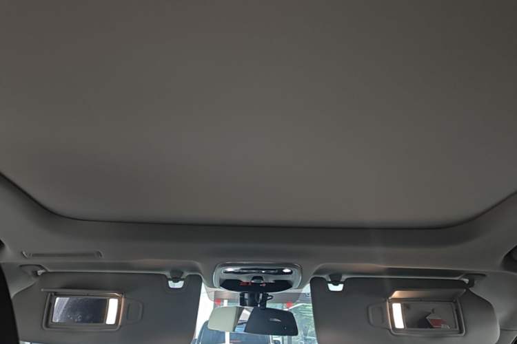 Used Lynk & Co 02 2018 1.5T DCT Two-Wheel Drive Sporty Version China V Standard Headliner