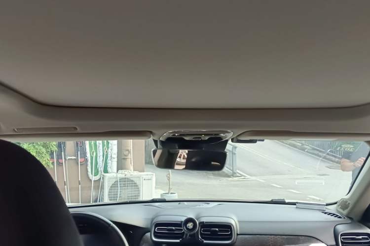 Used Lynk & Co 02 2018 1.5T DCT Two-Wheel Drive Pro Version China V Emission Standard Headliner