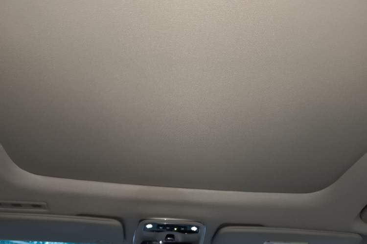 Used Lynk & Co 02 2018 1.5T DCT Two-Wheel Drive Pro Version China V Emission Standard Headliner
