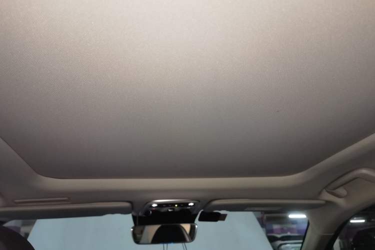 Used Lynk & Co 02 2018 1.5T DCT Two-Wheel Drive Pro Version China V Emission Standard Headliner