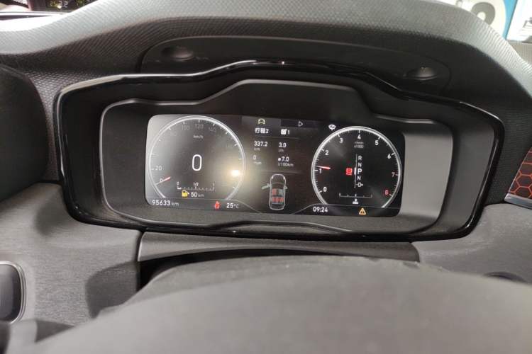 Used Lynk & Co 02 2018 1.5T DCT Two-Wheel Drive Pro Version China V Emission Standard Instrument Cluster
