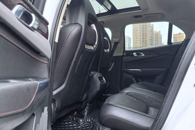 Used Lynk & Co 02 2018 1.5T DCT Two-Wheel Drive Pro Version China V Emission Standard Interior 2