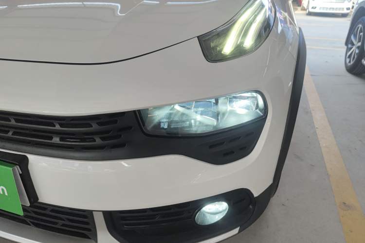 Used Lynk & Co 02 2018 1.5T DCT Two-Wheel Drive Sporty Version China V Standard Left Front Headlight