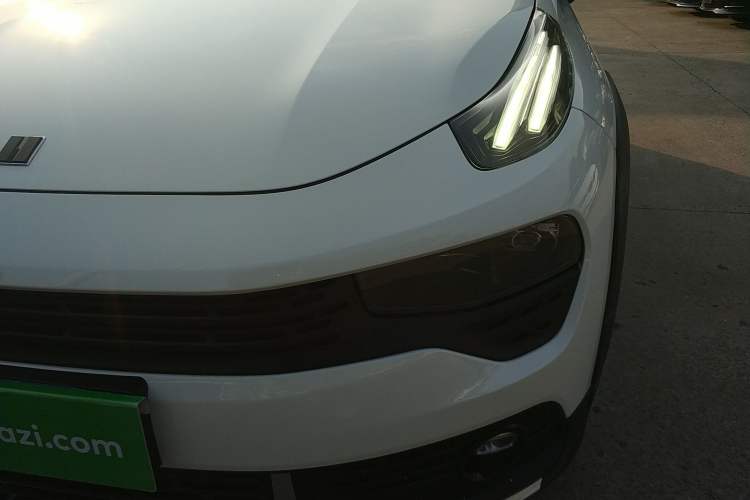 Used Lynk & Co 02 2018 1.5T DCT Two-Wheel Drive Sporty Version China V Standard Left Front Headlight