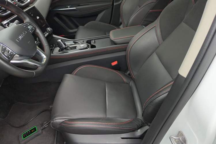 Used Lynk & Co 02 2018 1.5T DCT Two-Wheel Drive Pro Version China V Emission Standard Left Front Seat