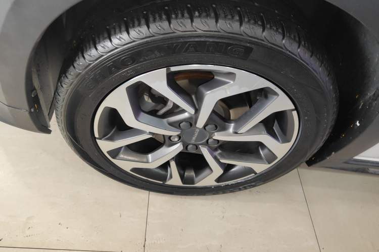 Used Lynk & Co 02 2018 1.5T DCT Two-Wheel Drive Sporty Version China V Standard Left Front Wheel Hub