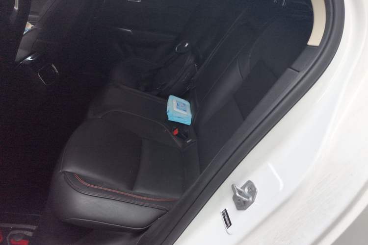 Used Lynk & Co 02 2018 1.5T DCT Two-Wheel Drive Pro Version China V Emission Standard Left Rear Seat