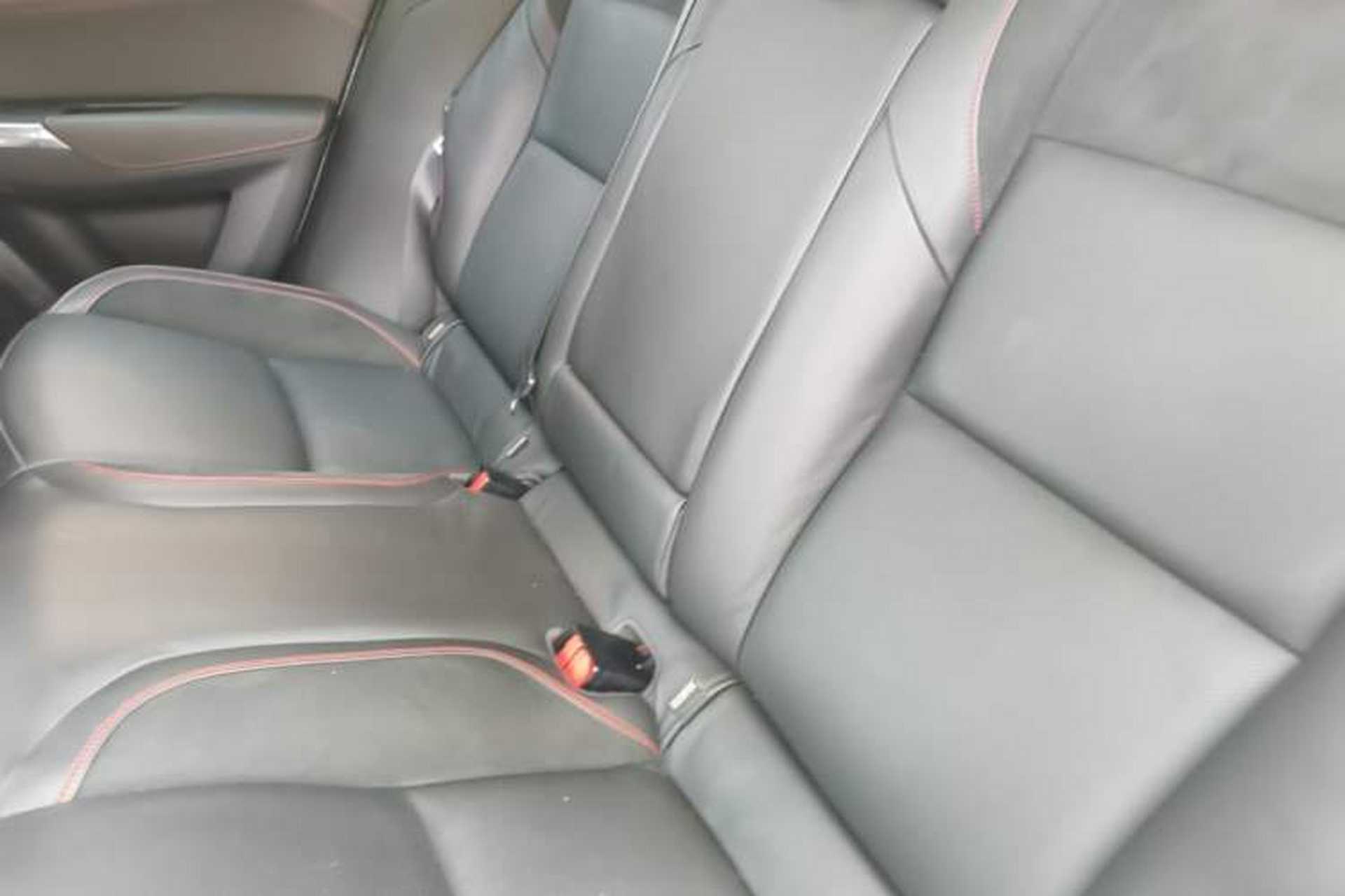 Used Lynk & Co 02 2018 1.5T DCT Two-Wheel Drive Pro Version China V Emission Standard Left Rear Seat