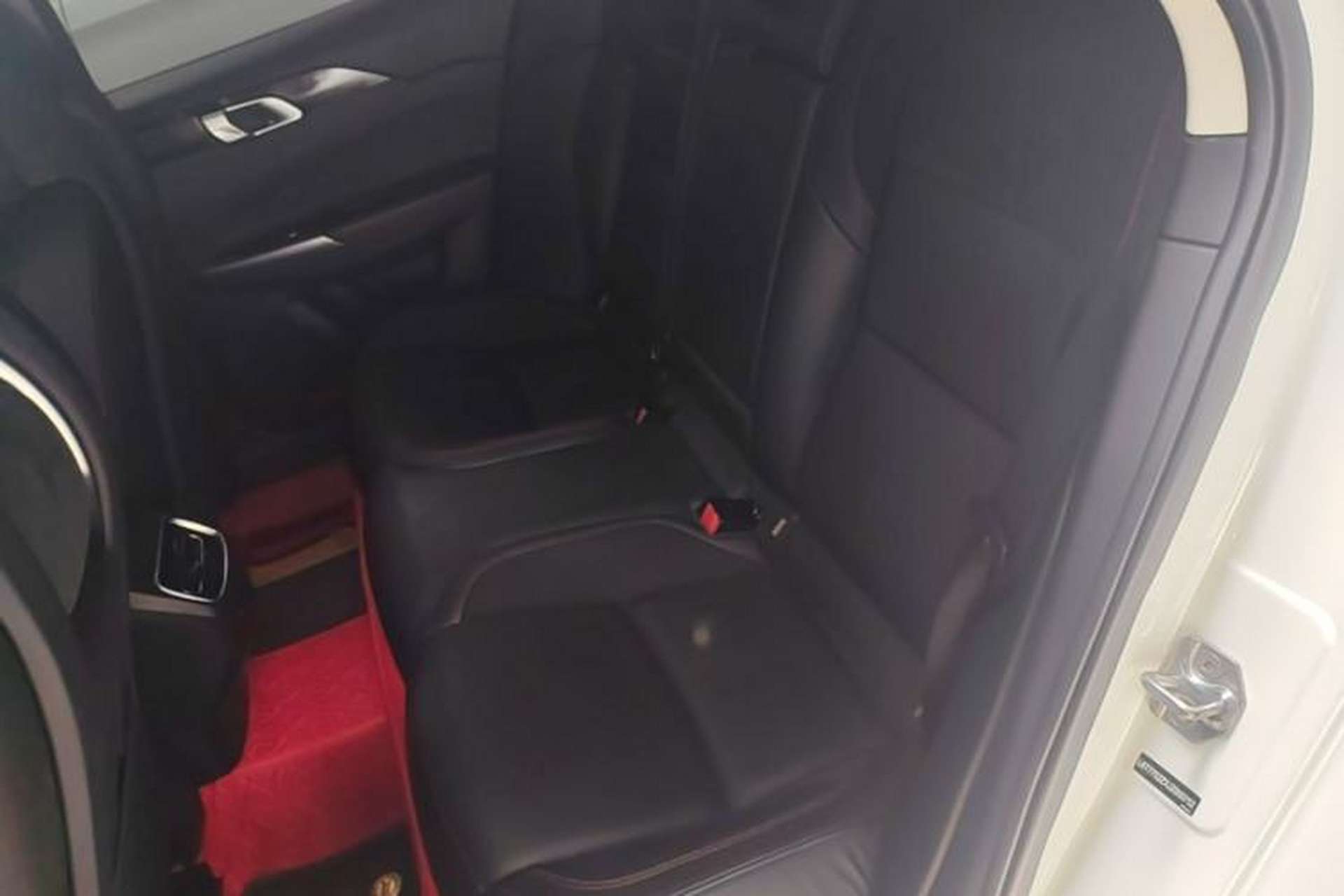 Used Lynk & Co 02 2018 2.0T DCT 4x4 Sport Pro Edition China V Standard Left Rear Seat
