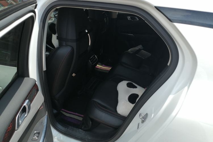 Used Lynk & Co 02 2018 1.5T DCT Two-Wheel Drive Pro Version China V Emission Standard Left Rear Seat