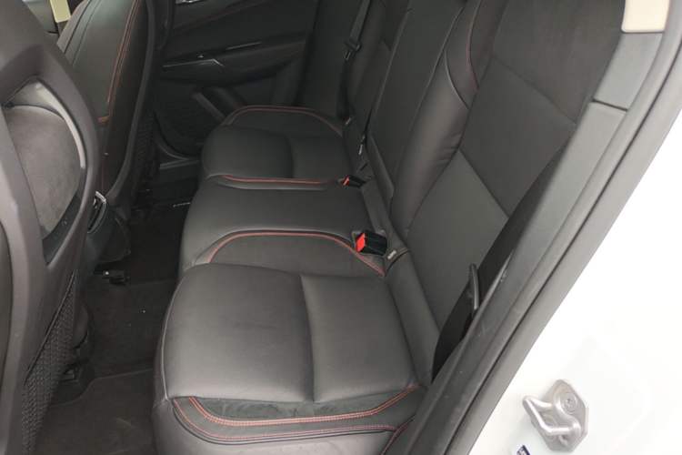 Used Lynk & Co 02 2018 1.5T DCT Two-Wheel Drive Pro Version China V Emission Standard Left Rear Seat