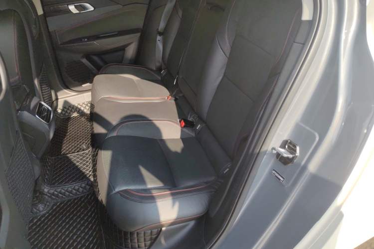 Used Lynk & Co 02 2018 1.5T DCT Two-Wheel Drive Pro Version China V Emission Standard Left Rear Seat