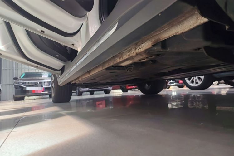 Used Lynk & Co 02 2018 2.0T DCT 4x4 Sport Pro Edition China V Standard Left Side Sill