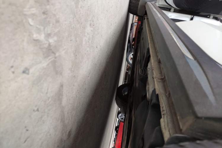 Used Lynk & Co 02 2018 1.5T DCT Two-Wheel Drive Pro Version China V Emission Standard Left Side Sill