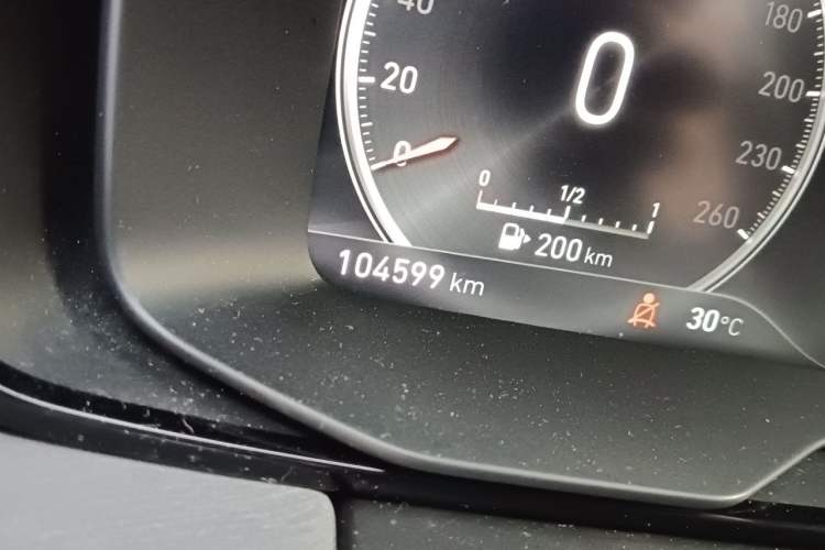 Used Lynk & Co 02 2018 1.5T DCT Two-Wheel Drive Pro Version China V Emission Standard Odometer Close Up