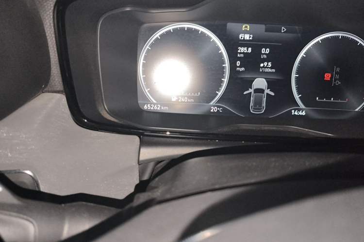Used Lynk & Co 02 2018 2.0T Automatic Two-Wheel Drive Pro Edition China V Emission Standard Odometer Close Up