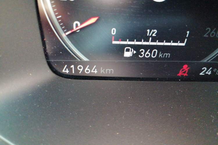 Used Lynk & Co 02 2018 1.5T DCT Two-Wheel Drive Pro Version China V Emission Standard Odometer Close Up